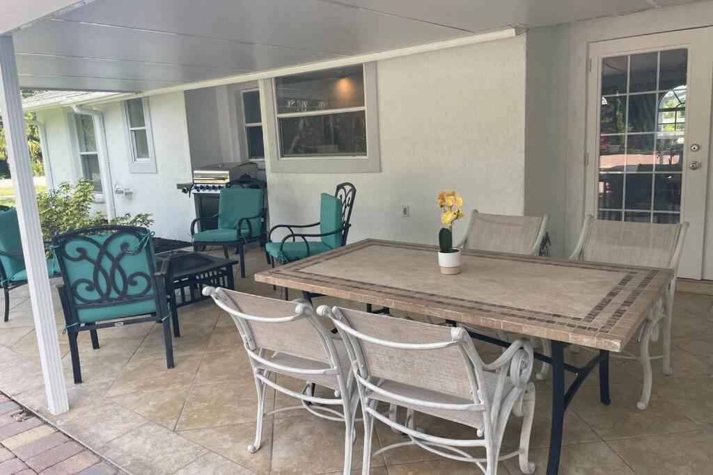 Cheerfull 4/Bed/ 3 Bath / Pool / Best Location North North Naples Екстериор снимка